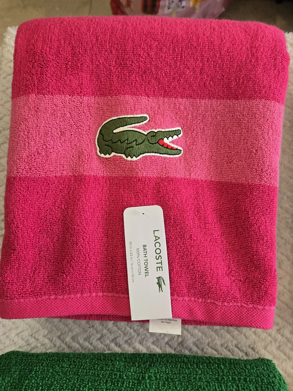 Lacoste Set of 4 Bath Towels Pink Blue Green Blush 100% Cotton NWT - Picture 7 of 9